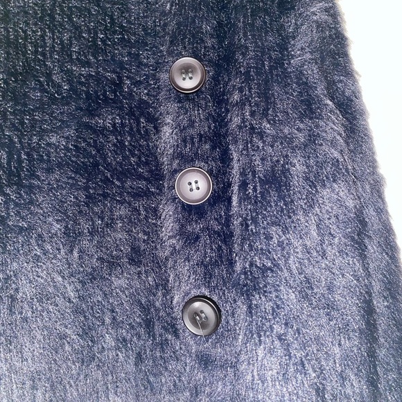 Allie Rose Long sleeve fuzzy black crop button cardigan - Picture 6 of 9